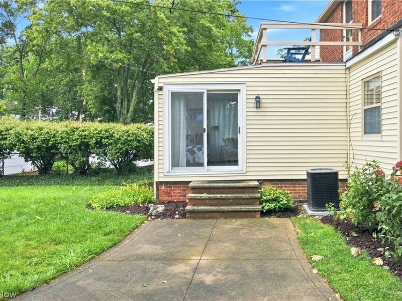 2368 Loyola Road, University Heights, OH 44118 Photo 45