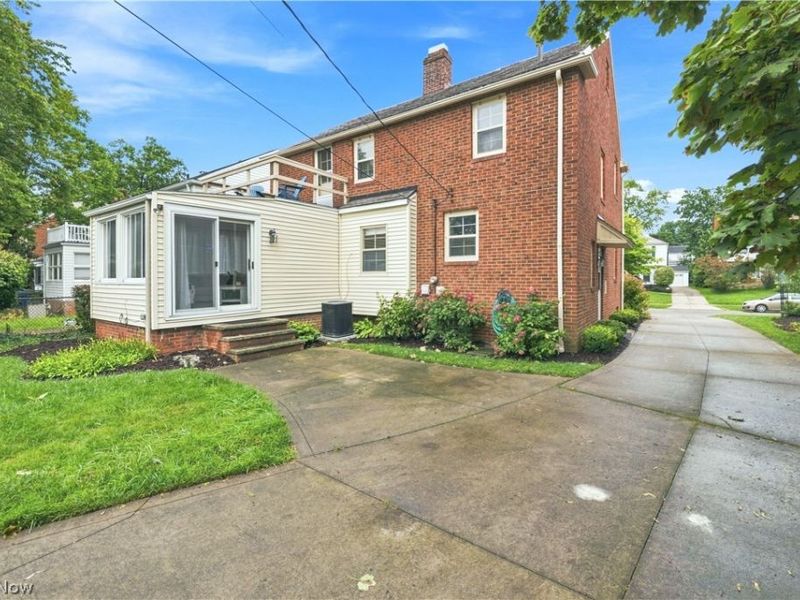 2368 Loyola Road, University Heights, OH 44118 Photo 46