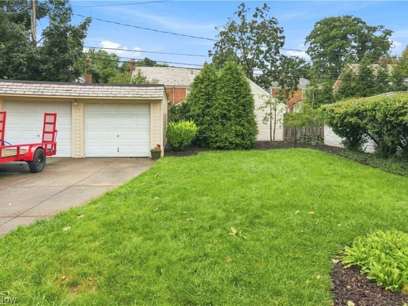 2368 Loyola Road, University Heights, OH 44118 Photo 47