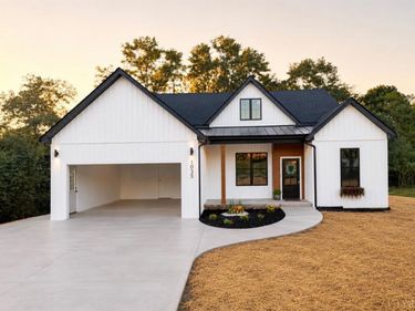 1035 WILLS WAY, Forest, VA 24551
