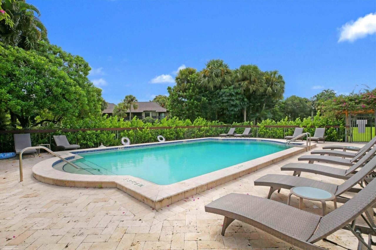 13334 Polo Club Road, Unit 218, Wellington, FL 33414 Photo