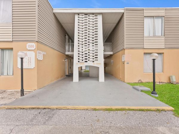 1500 CRESCENT Circle, Unit A14, Lake Park, FL 33403