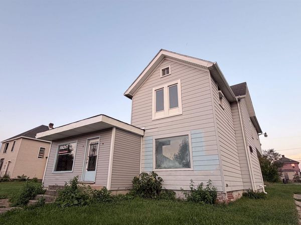 3121 S Calhoun Street, Fort Wayne, IN 46807