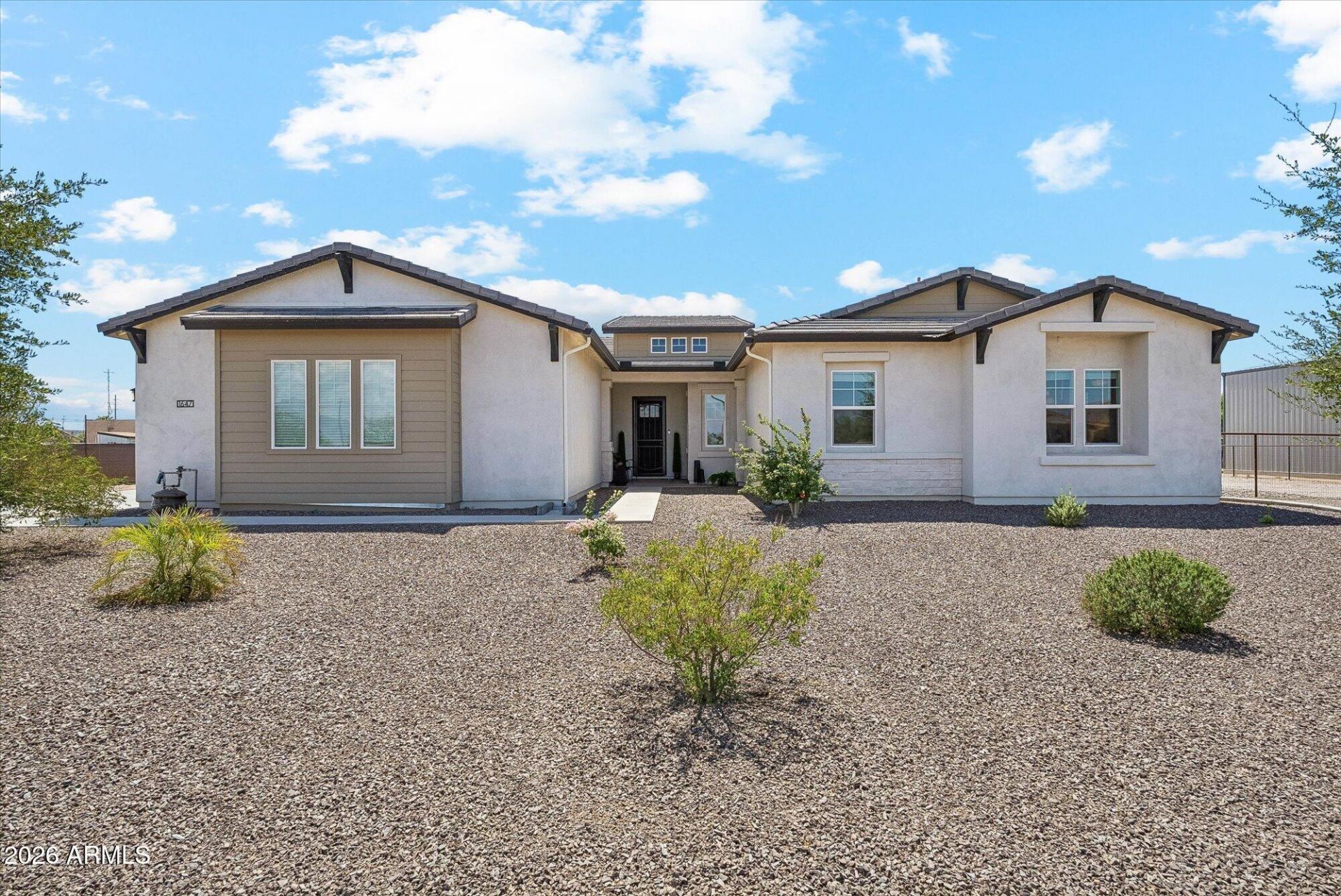 1647 E LOBO Street, San Tan Valley, AZ 85140
