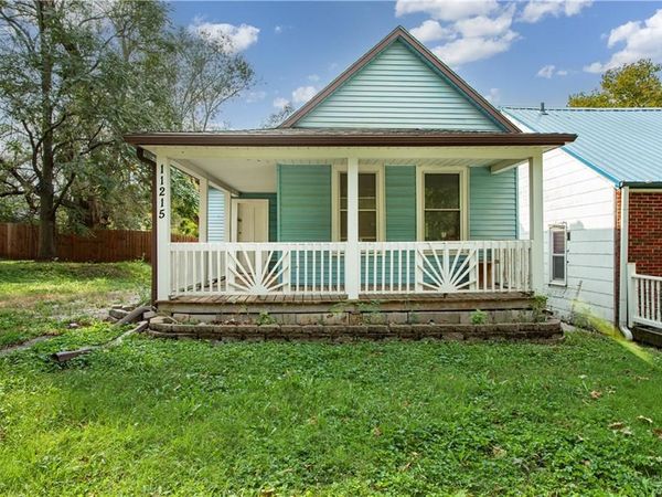 11215 Evans Street, Sugar Creek, MO 64054