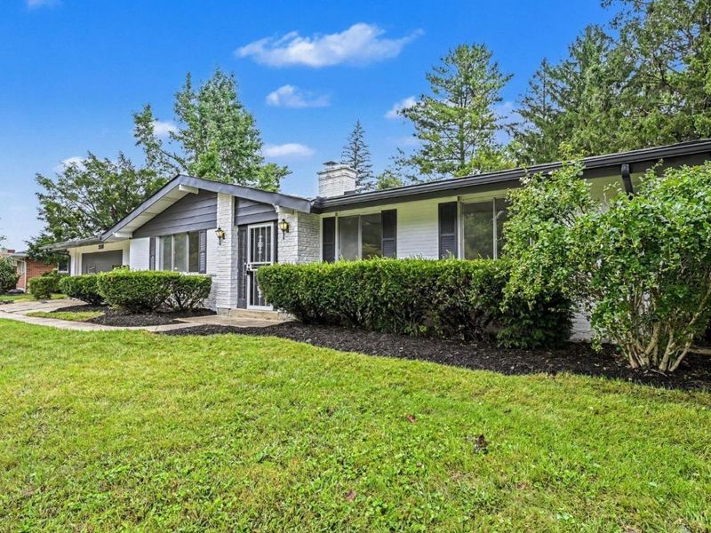 350 Blairwood Drive, Trotwood, OH 45426 Photo 2