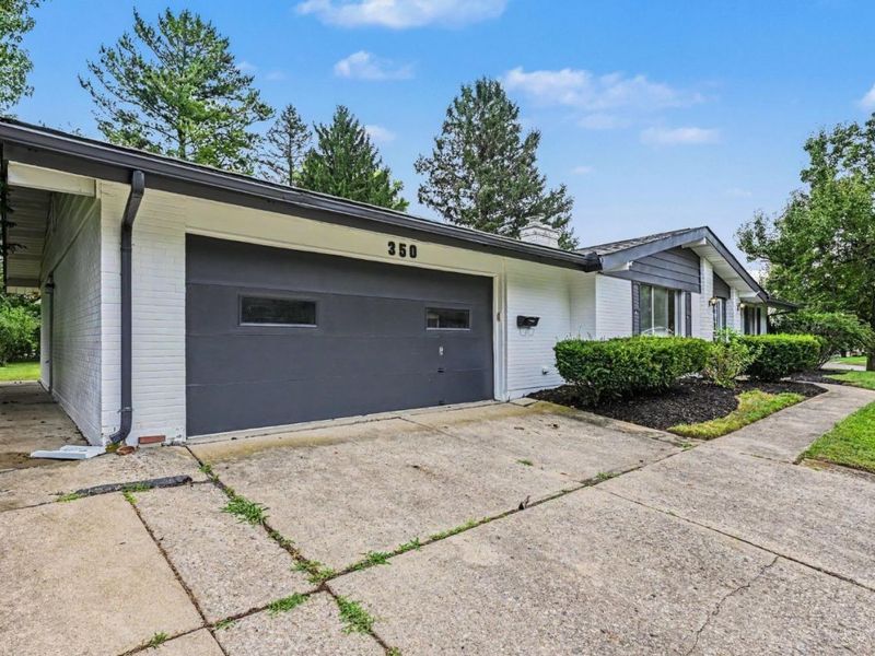 350 Blairwood Drive, Trotwood, OH 45426 Photo 4