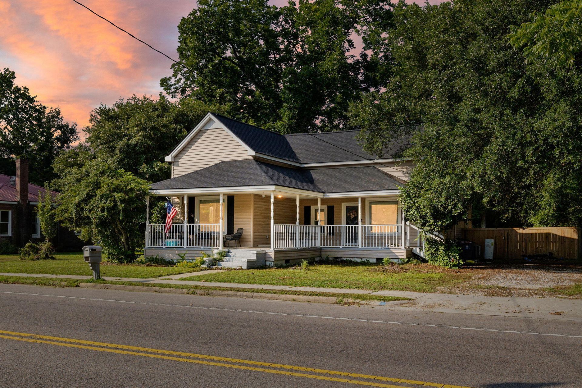 156 E Main Street Photo 13
