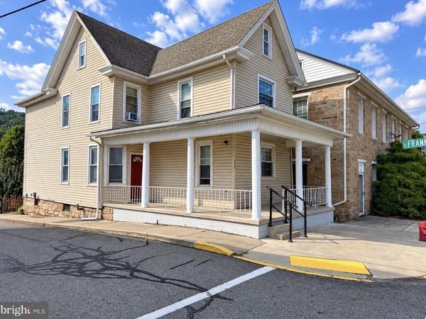 300 W MAIN STREET , ELIZABETHVILLE, PA 17023