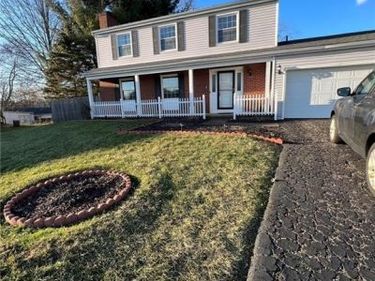 5225 Oakbriar Circle NE, Canton, OH 44705