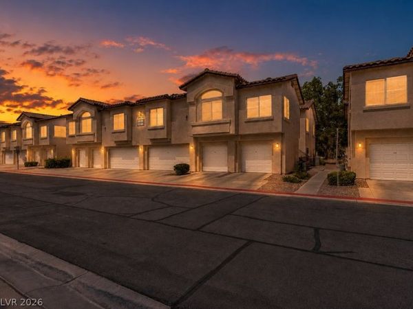 4920 Black Bear Road , Unit 204, Las Vegas, NV 89149