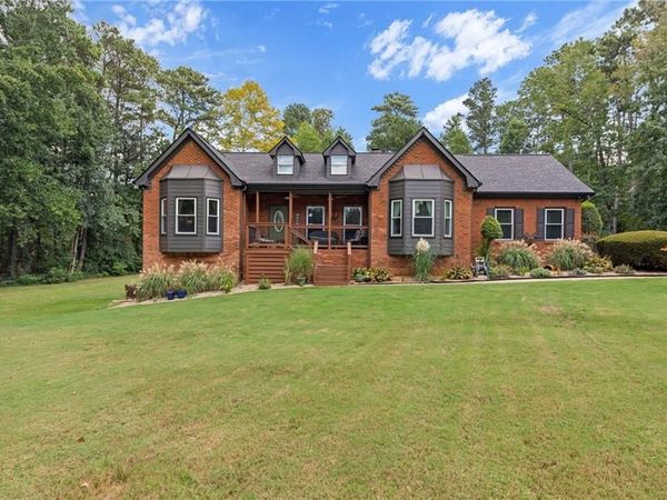 2940 Revere Cove NE, Conyers, GA 30012