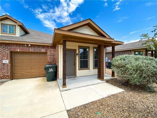 137 Creekside Villa DR, Kyle, TX 78640