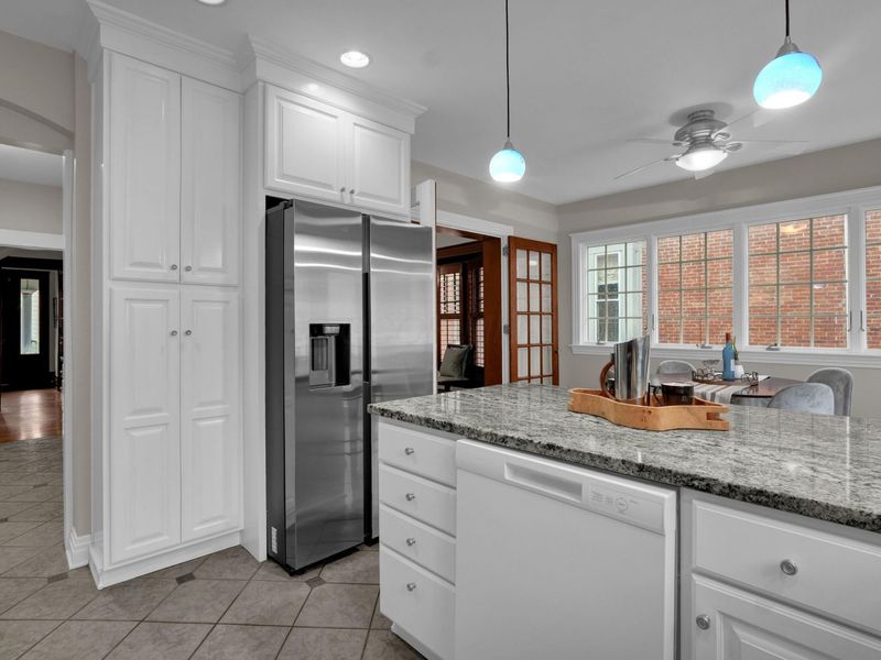 325 W 6th Avenue, Columbus, OH 43201 Photo 17
