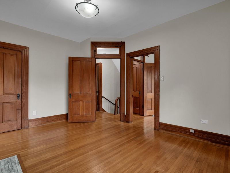 325 W 6th Avenue, Columbus, OH 43201 Photo 28