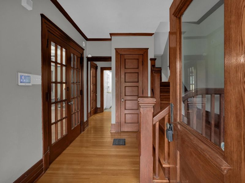 325 W 6th Avenue, Columbus, OH 43201 Photo 5