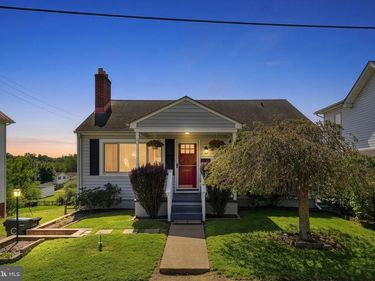 525 FIRST ST., CULPEPER, VA 22701