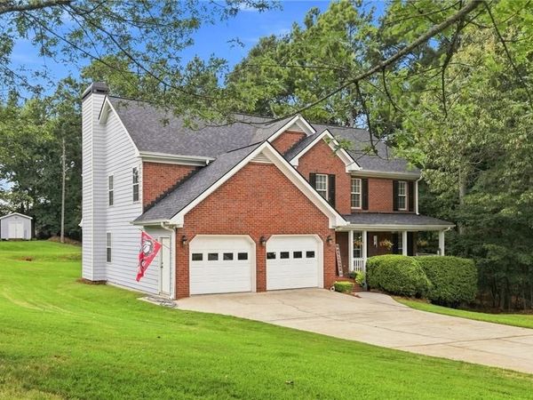 5821 Silverthorn Drive, Flowery Branch, GA 30542
