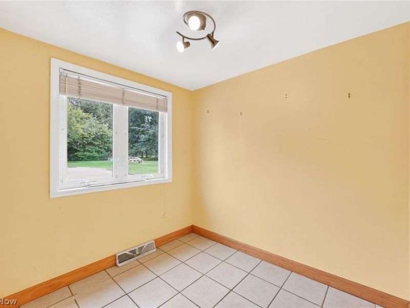 1887 Brainard Road, Lyndhurst, OH 44124 Photo 25