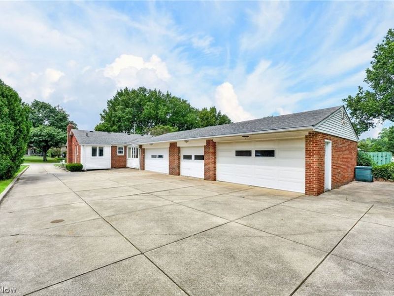 1887 Brainard Road, Lyndhurst, OH 44124 Photo 43