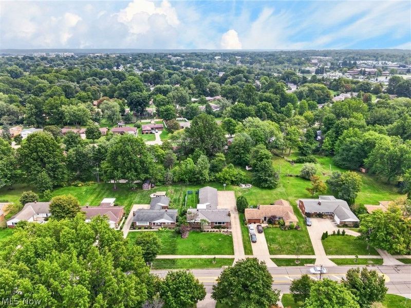1887 Brainard Road, Lyndhurst, OH 44124 Photo 5