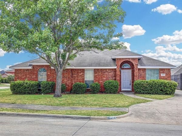 1125 Rio Bravo Drive , Glenn Heights, TX 75115