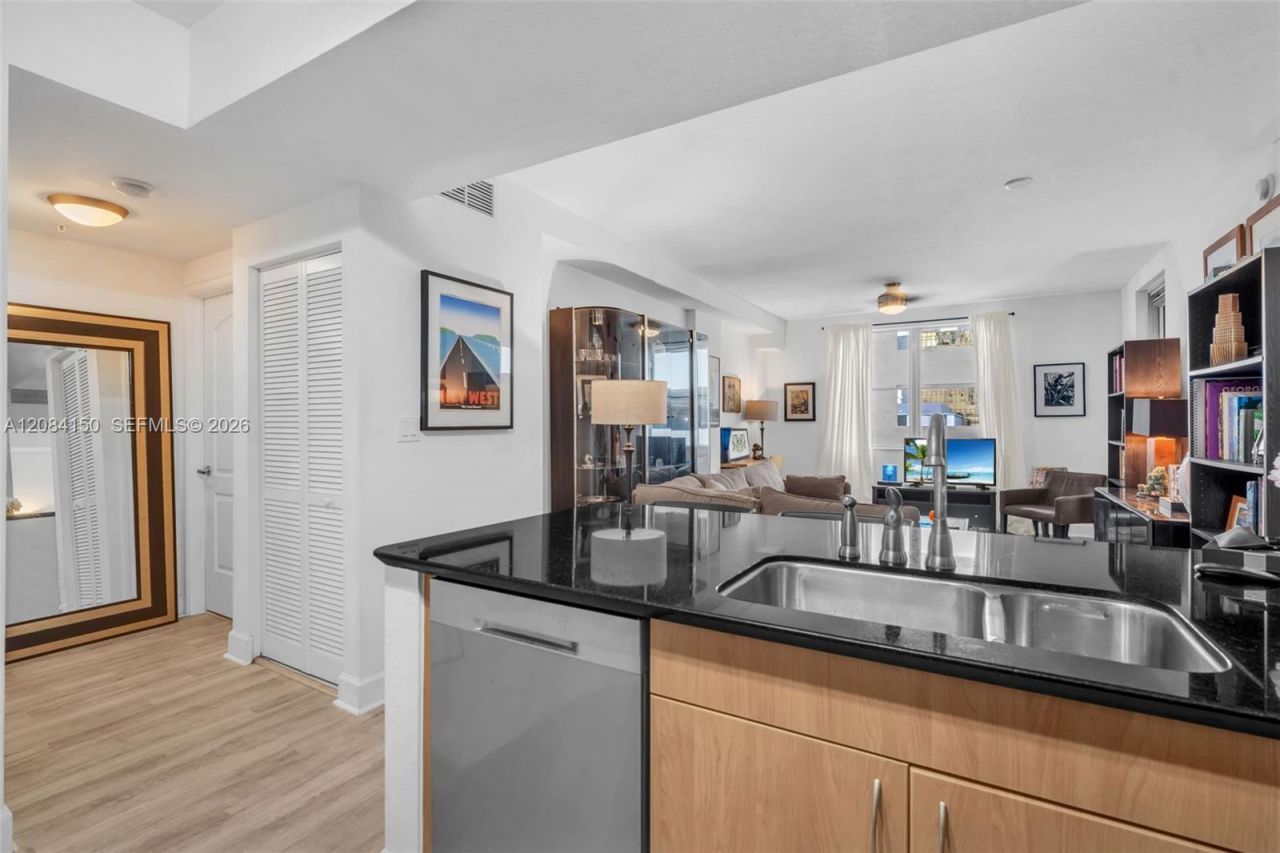 1830 Radius Dr, Unit 503, Hollywood, FL 33020 Photo