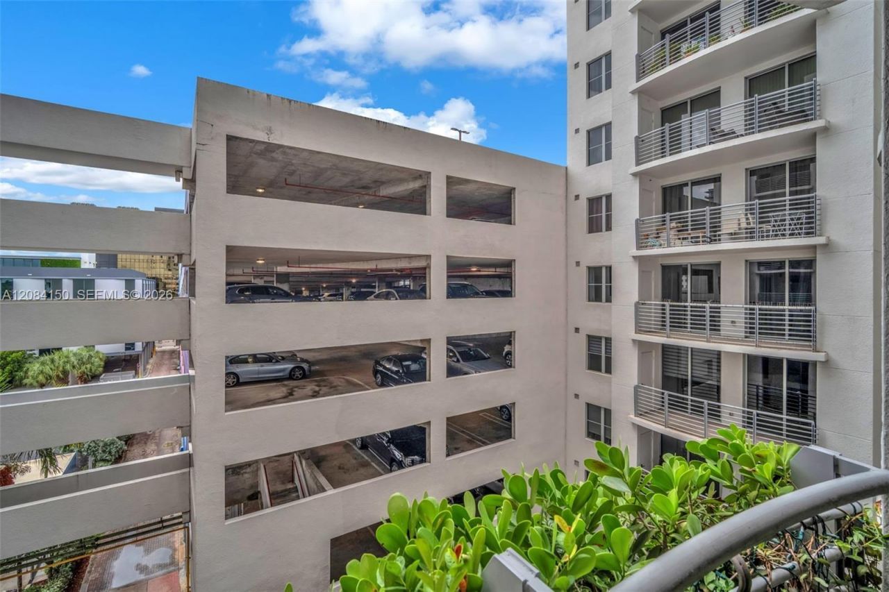 1830 Radius Dr, Unit 503, Hollywood, FL 33020 Photo