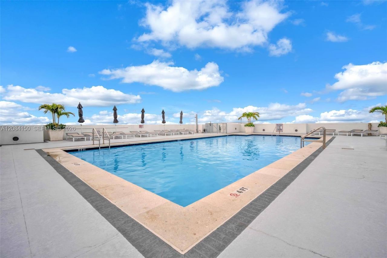 1830 Radius Dr, Unit 503, Hollywood, FL 33020 Photo