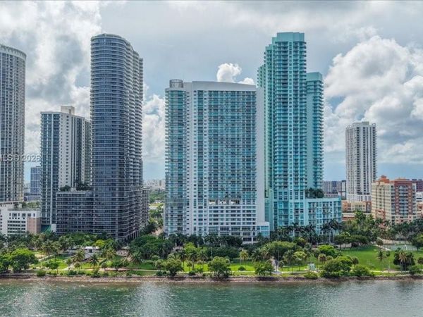 1800 N Bayshore Dr, Unit 612, Miami, FL 33132