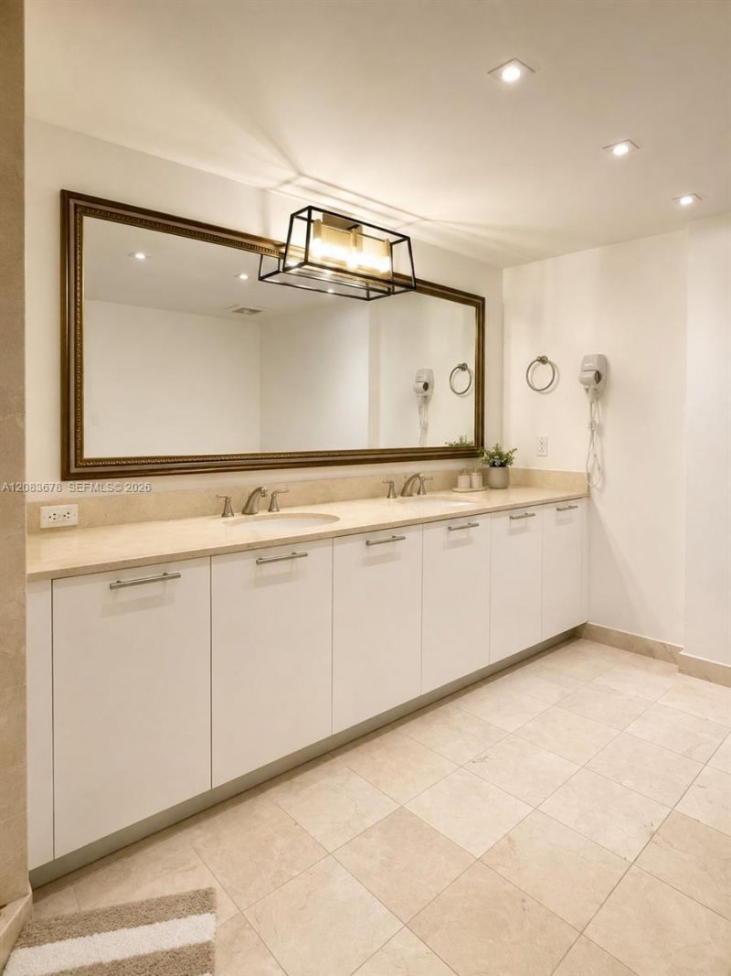1800 N Bayshore Dr, Unit 612, Miami, FL 33132 Photo