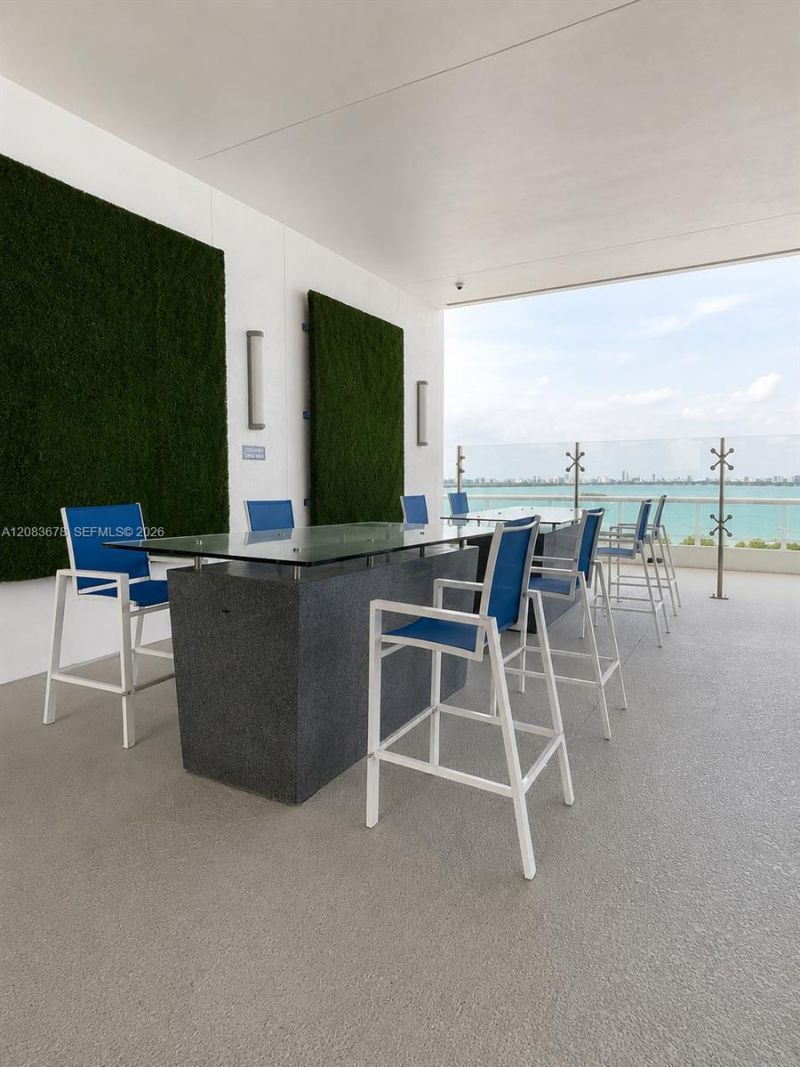 1800 N Bayshore Dr, Unit 612, Miami, FL 33132 Photo