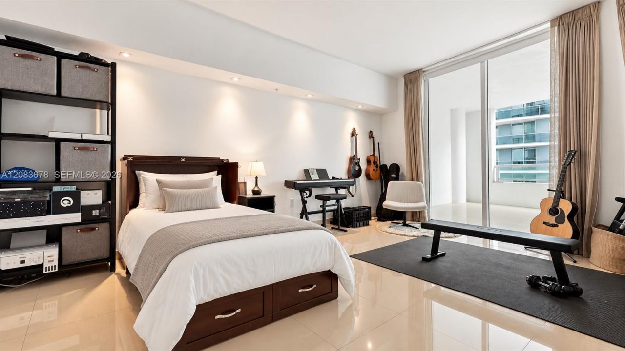 1800 N Bayshore Dr, Unit 612, Miami, FL 33132 Photo