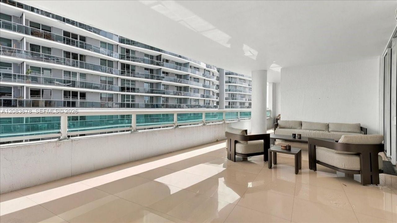 1800 N Bayshore Dr, Unit 612, Miami, FL 33132 Photo