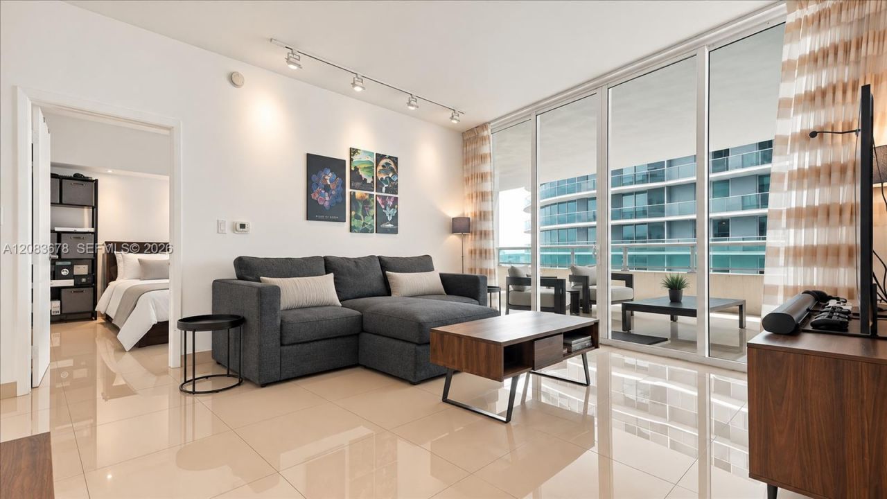 1800 N Bayshore Dr, Unit 612, Miami, FL 33132 Photo