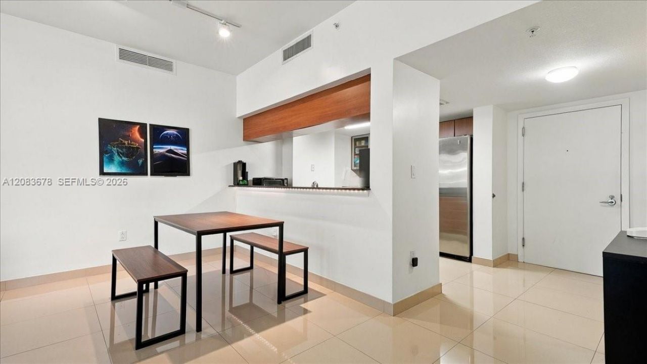 1800 N Bayshore Dr, Unit 612, Miami, FL 33132 Photo