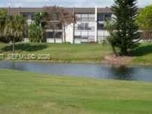 6100 NW 44th St , Unit 405, Lauderhill, FL 33319