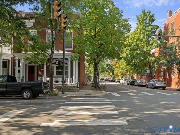 1527 Grove Avenue, Unit 3, Richmond, VA 23220