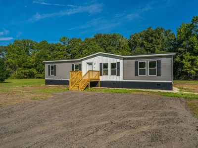 118 Rooster Lane, Saint Stephen, SC 29479