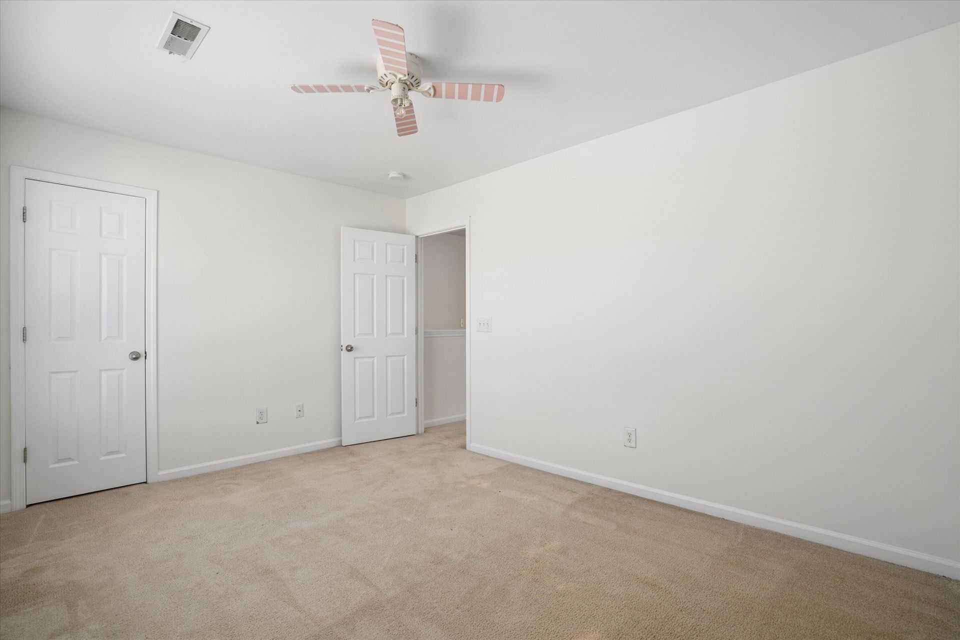 311 Taggert Circle Photo 20