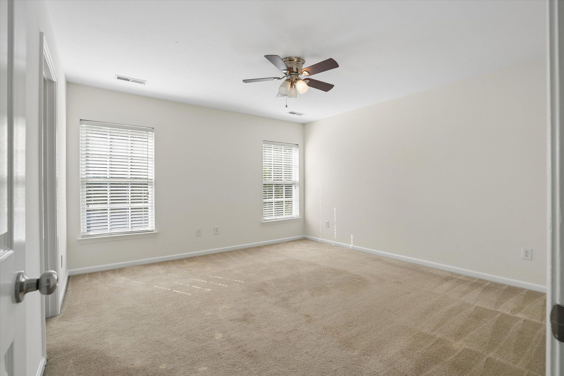 311 Taggert Circle Photo 21
