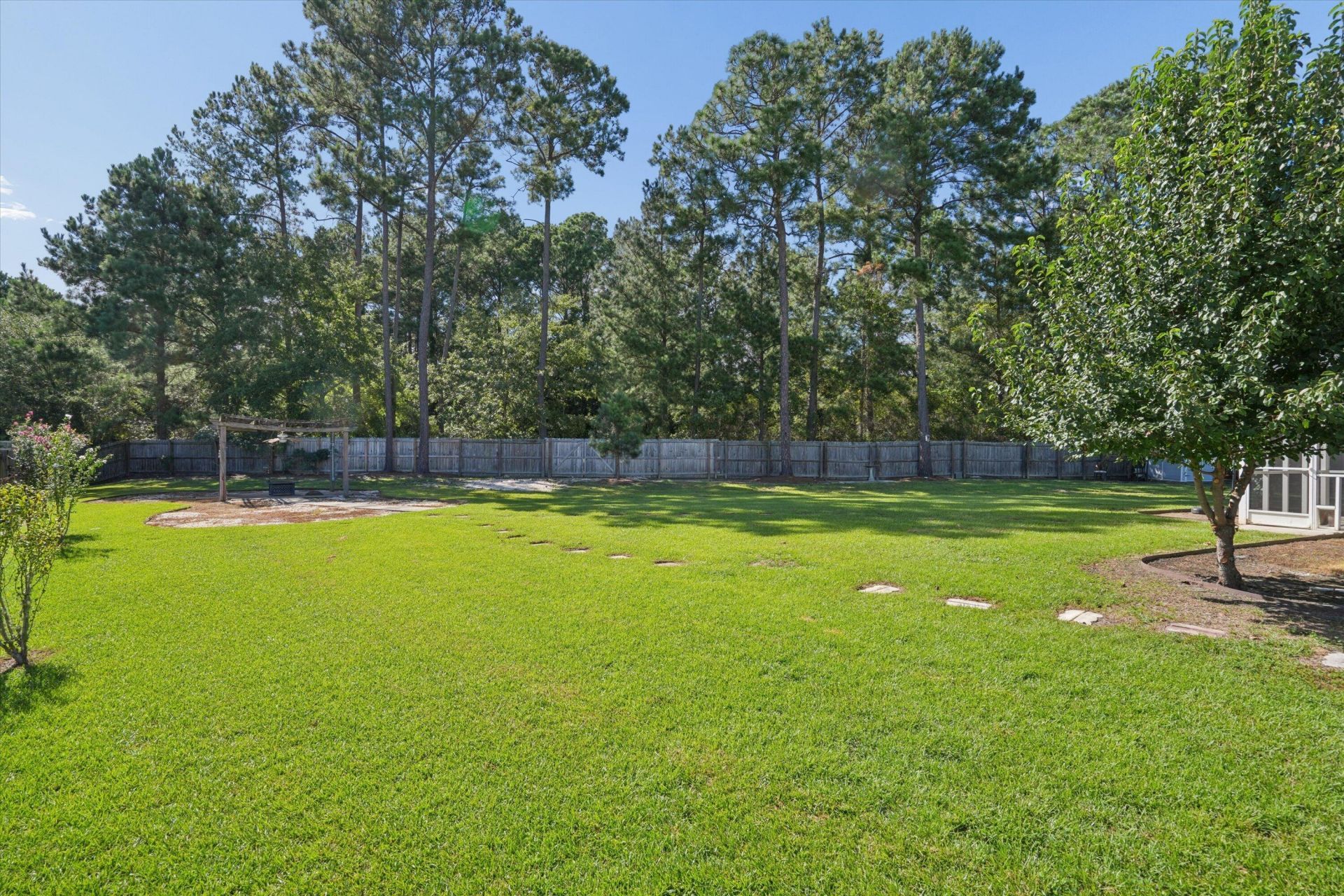 311 Taggert Circle Photo 6