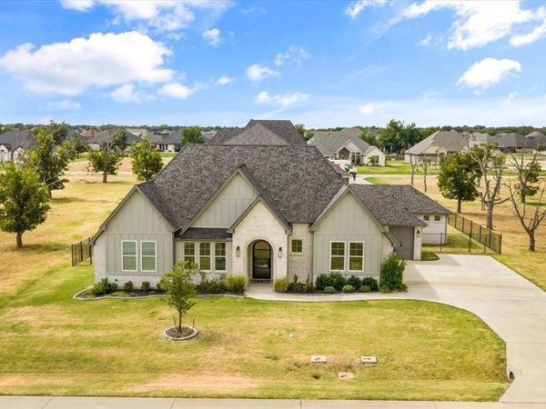2703 Village Road , Granbury, TX 76049