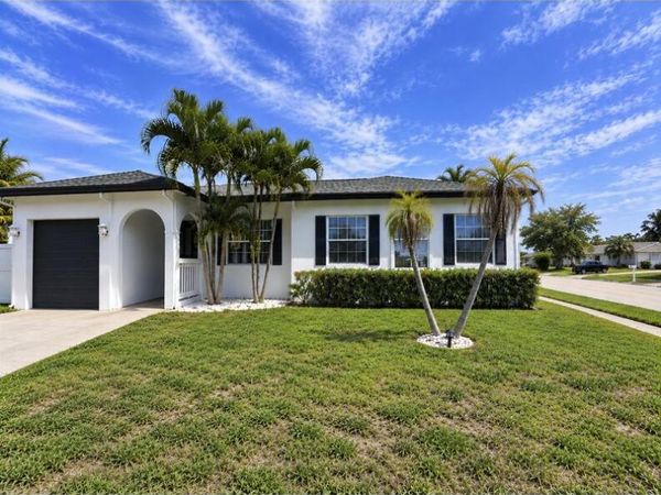 11091 LANDSMAN Street, Boca Raton, FL 33428