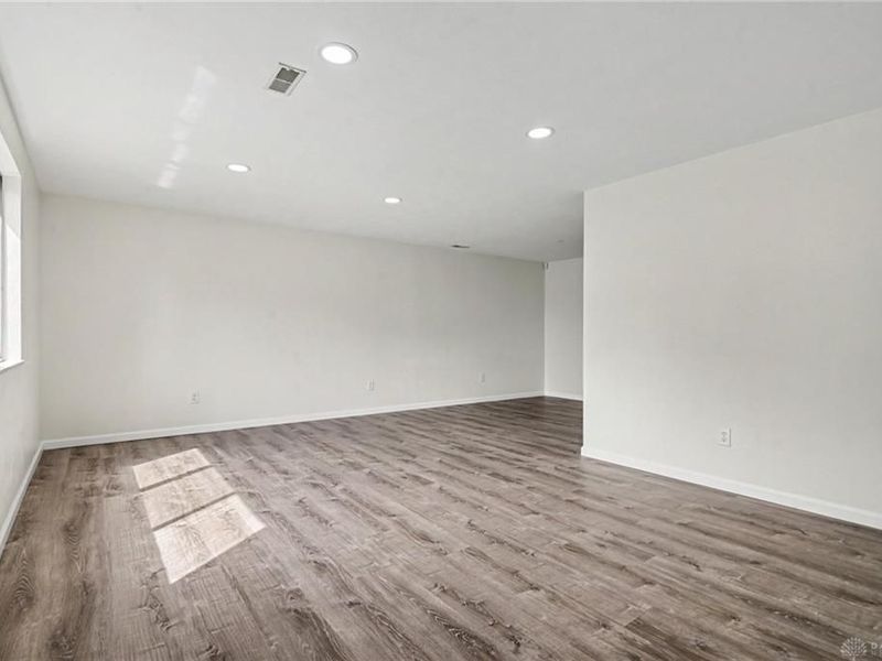 350 Blairwood Drive, Dayton, OH 45426 Photo 4