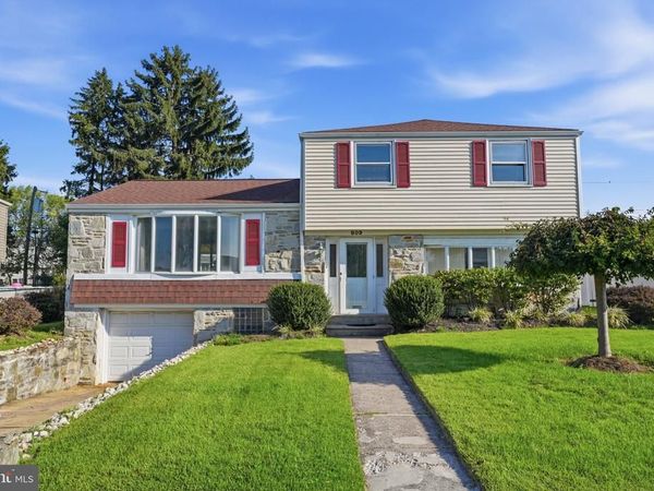 809 REGINA STREET, PHILADELPHIA, PA 19116