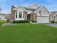 367 Larkspur Lane, Round Lake, IL 60073 primary photo
