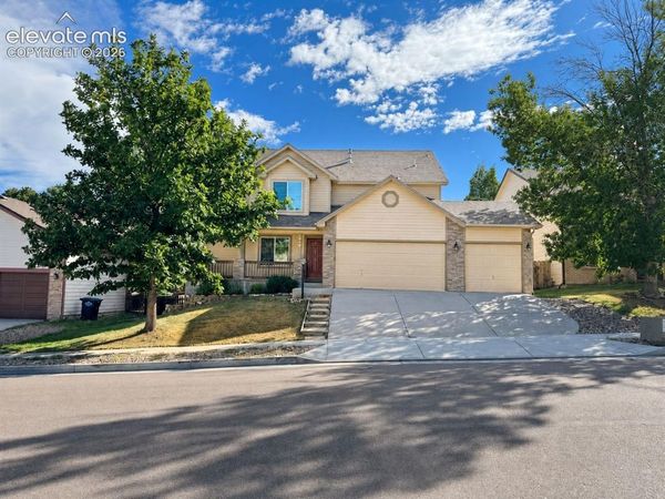 5625 Saddle Rock Road, Colorado Springs, CO 80918