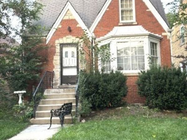 5133 N Newcastle Avenue , Chicago, IL 60656