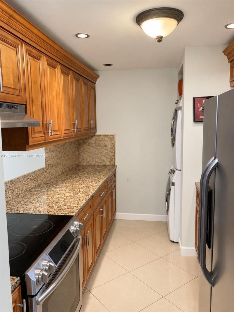 890 SW 9th Street Cir, Unit 202, Boca Raton, FL 33486 Photo